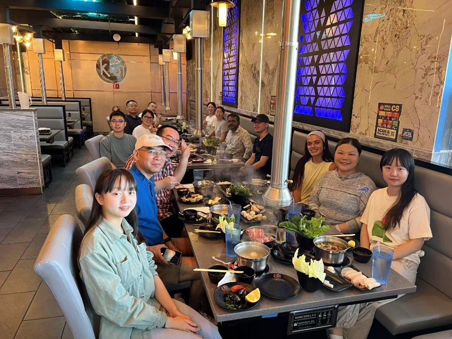 Qianqian_Farewell_Party.jpg