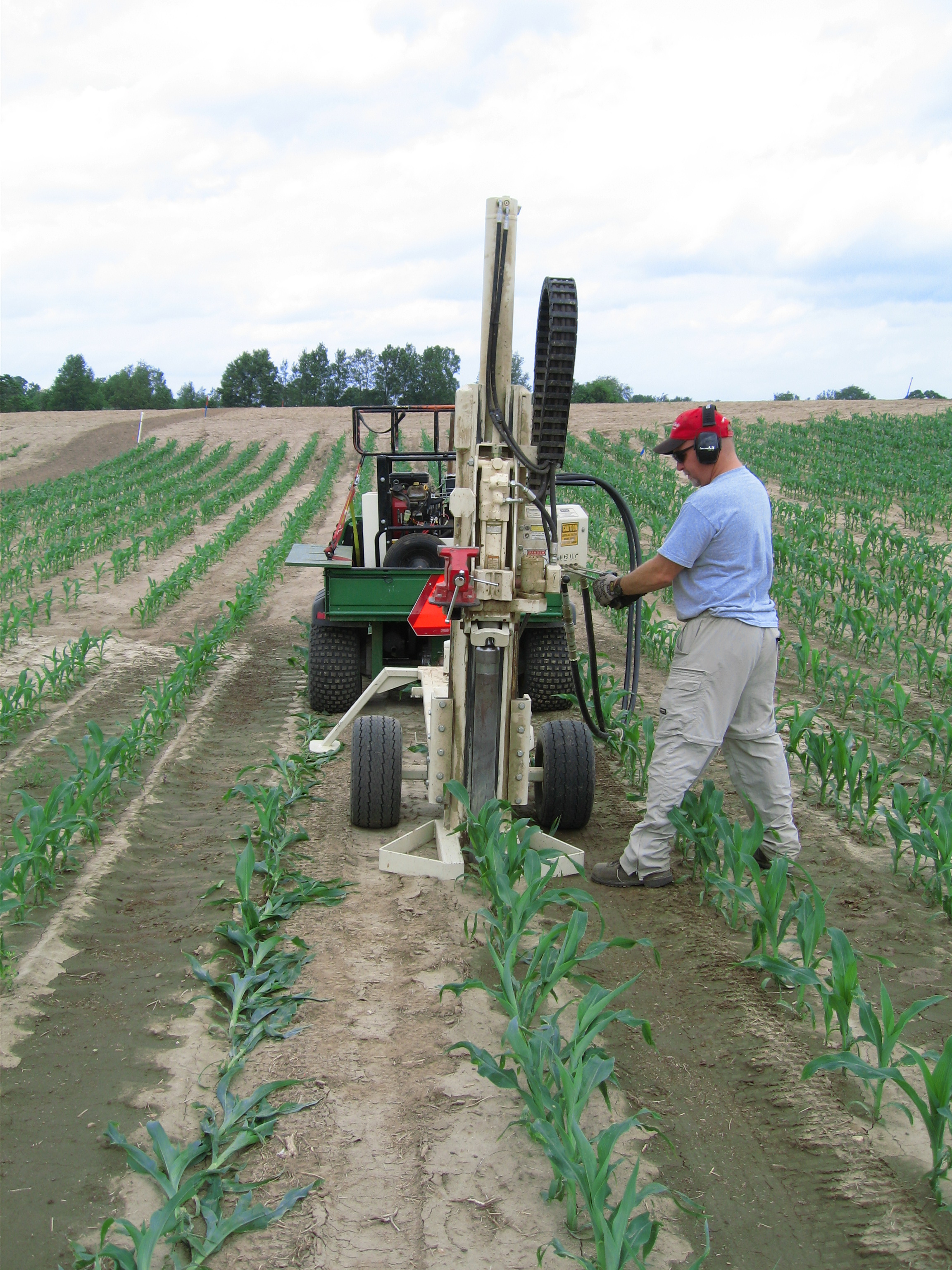 Soil.sampling.KBS.LTER.0006.JPG